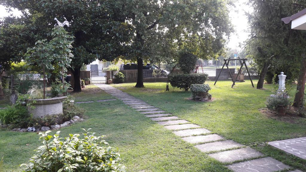 Appartamento Casa Della Nonna Noventa di Piave Bagian luar foto